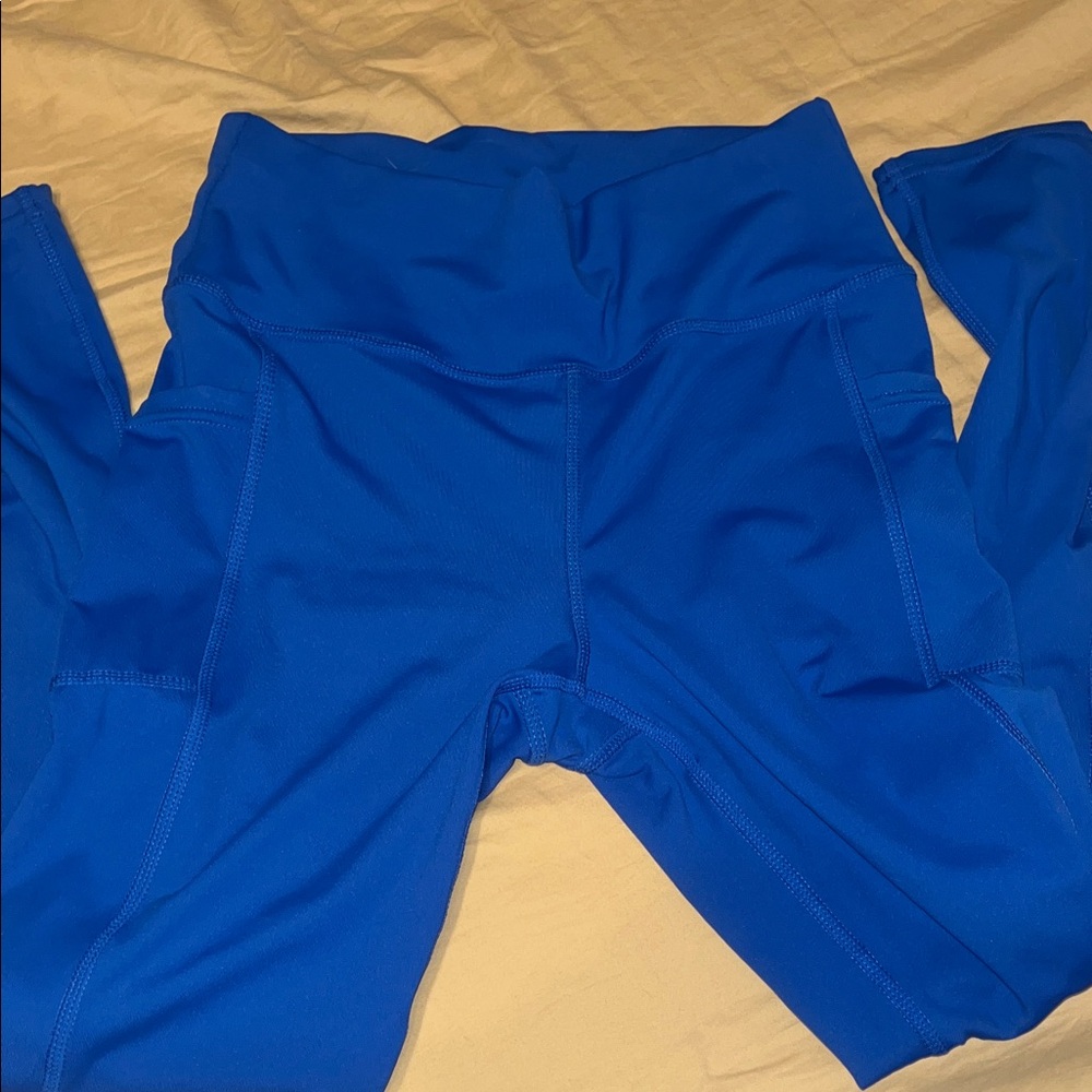 Vibrant Blue Leggings With Pockets!